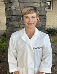 Photo of Nicole Smith